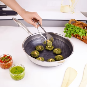 Double Sided Multipurpose Stainless Steel Non-Stick Honeycomb Frying Pan (26cm)