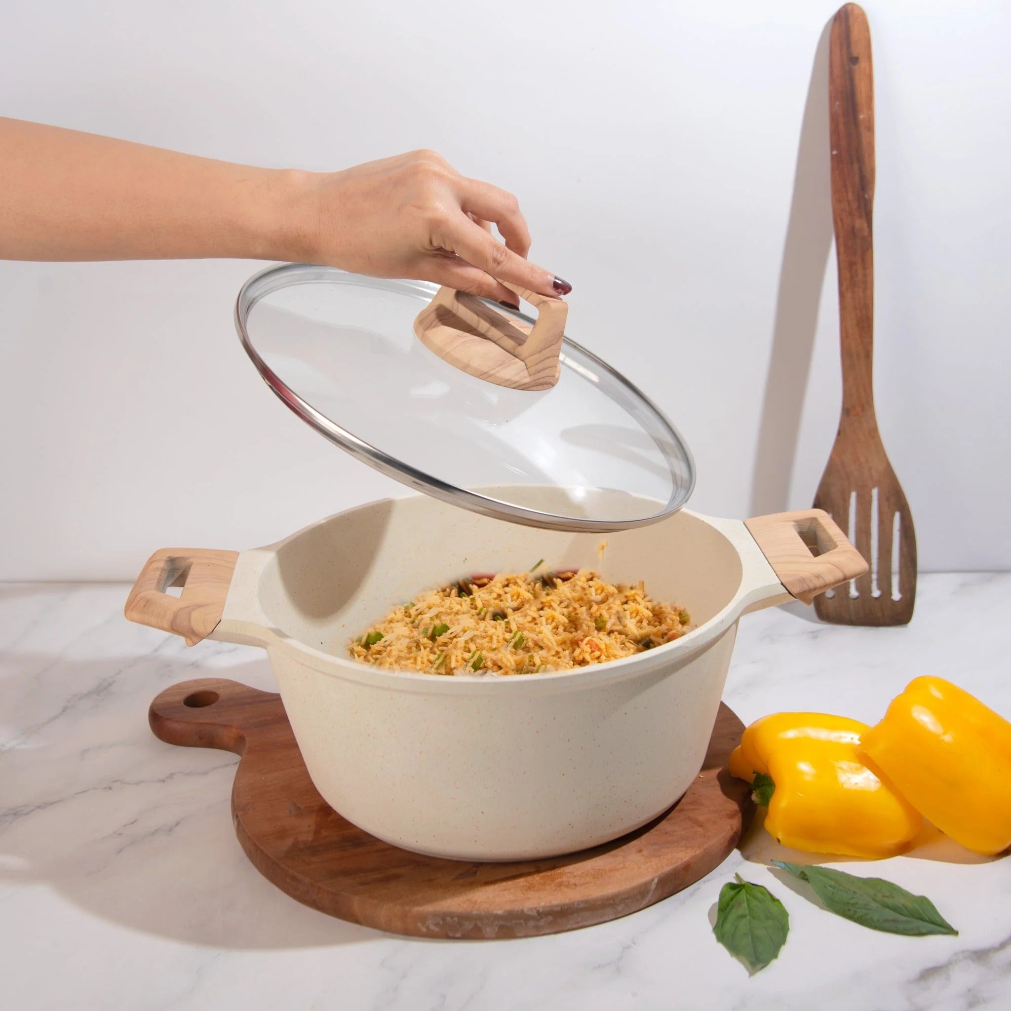 جدر صلصة (جدر صغير) "نان ستيك" من حجر المايفان (أبيض - 24 سم)