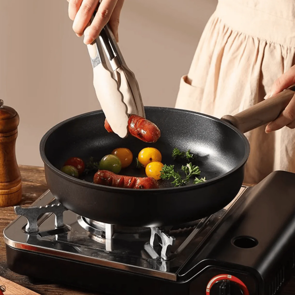 Durable Titanium Alloy Non-Stick Frying Pan without Lid (20cm)
