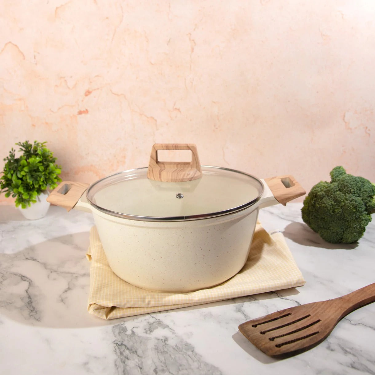 جدر صلصة (جدر صغير) "نان ستيك" من حجر المايفان (أبيض - 24 سم)