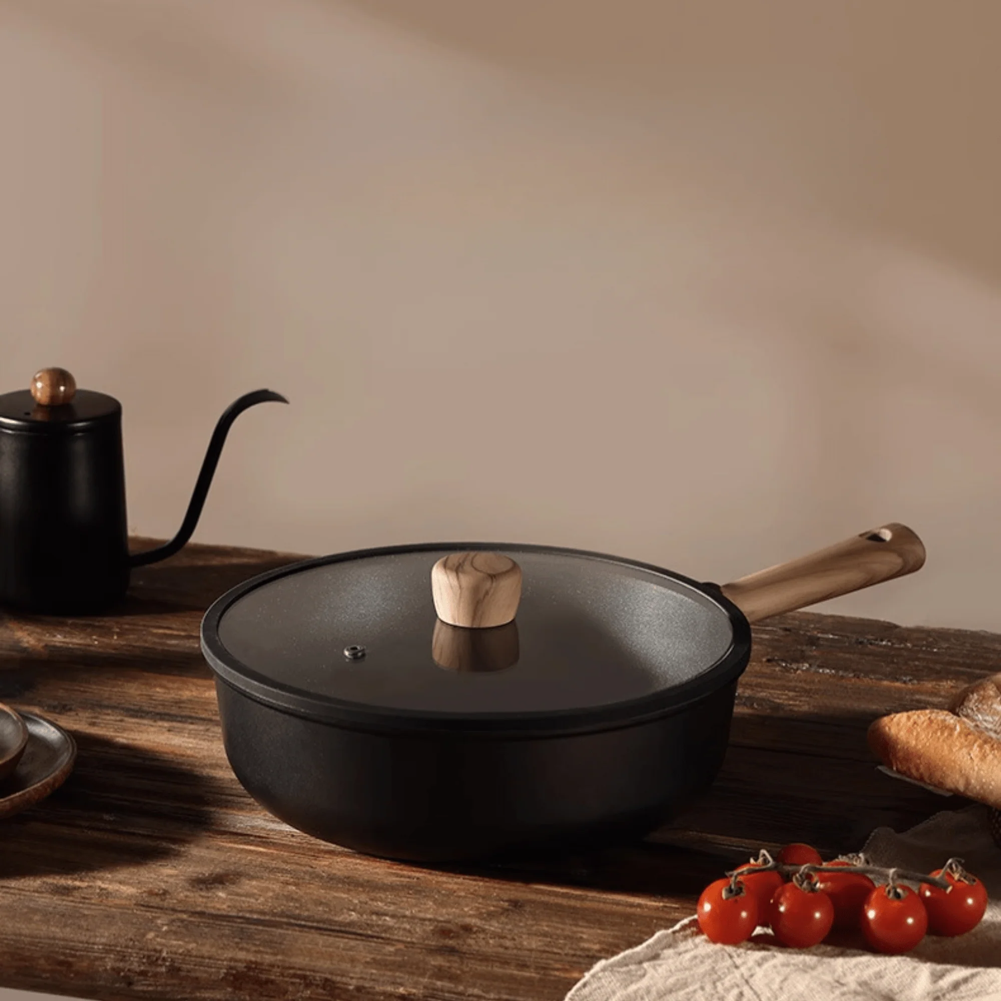 Durable Aluminum Alloy Titanium Fry Wok with Non-Stick Surface (28cm)