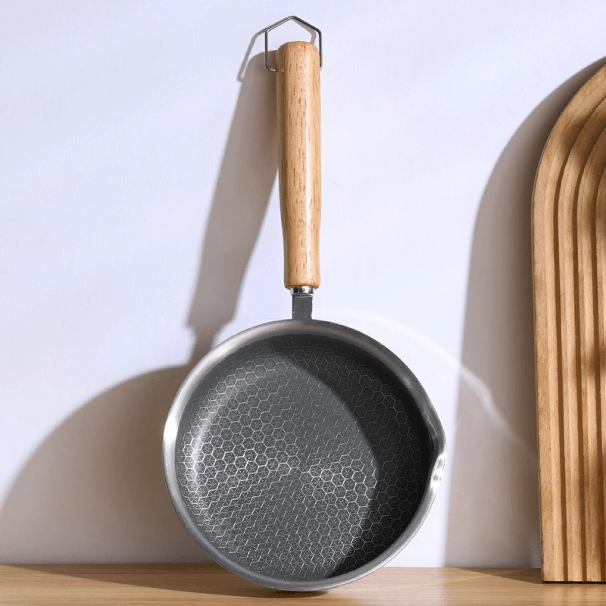 مقلاة قلي (طاوة) صغيرة "نان ستيك" ستانلس ستيل ويا يد خشبية (13 سم)