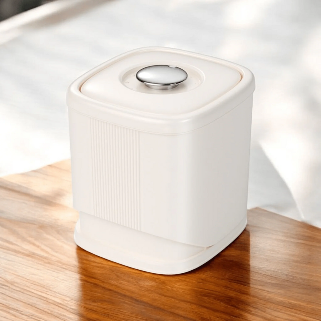 Multifunctional Plastic Moisture Proof Grain Storage Container(6Kg)