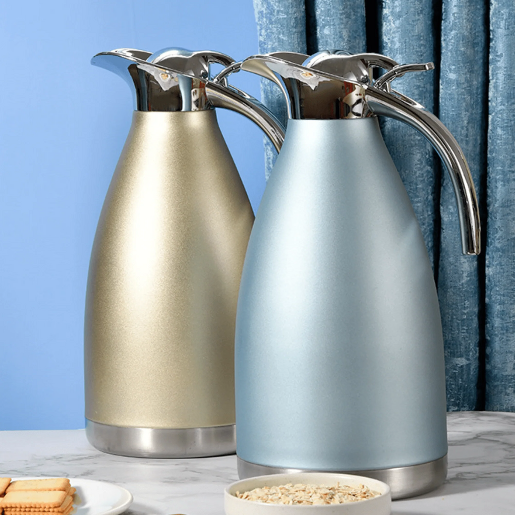 Double-Layer Stainless Steel Bottle with Vacuum Sealed Lid (2L)