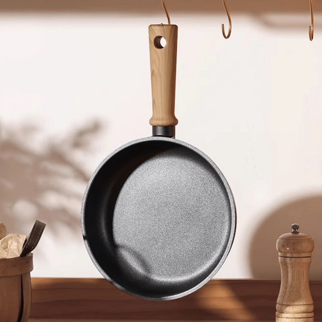 Durable Titanium Alloy Non-Stick Frying Pan without Lid (20cm)