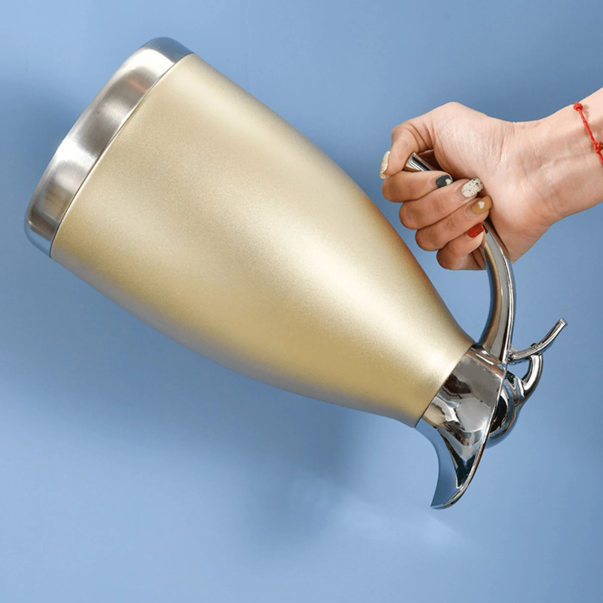 Double-Layer Stainless Steel Bottle with Vacuum Sealed Lid (2L)